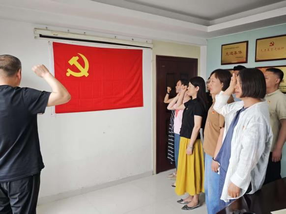 严守八项规定 喜迎“七一”华诞——赢博手机站·官方版在线-赢博(中国)
咨询党支部组织开展迎“七一”主题党日活动